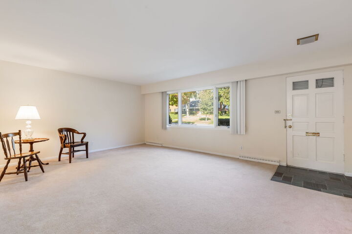 Property Photo: 502 Chanticleer Lane 502 IL 60521