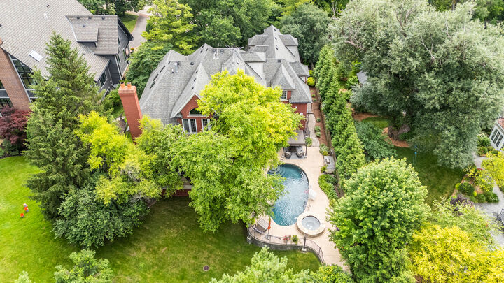Property Photo: 1106 Astor Place IL 60022