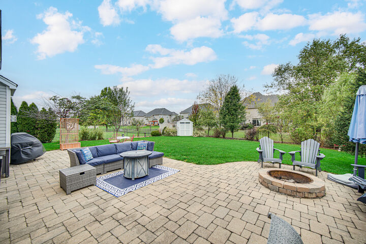 Property Photo: 2431 Bauer Road IL 60542