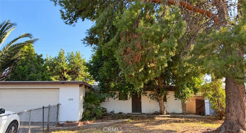 Property Photo:  250 W Bygrove  CA 91722 