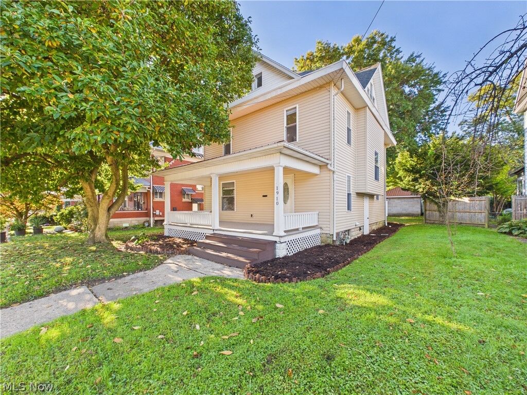 Property Photo: 1910 19th Street WV 26101
