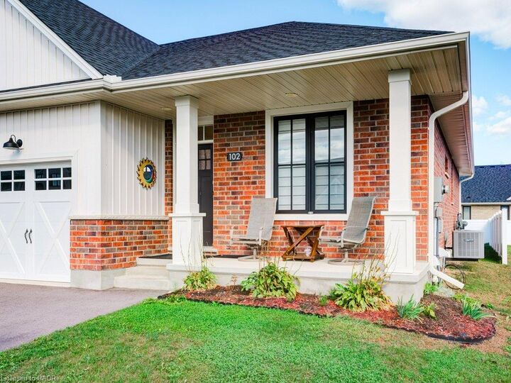 Property Photo: 102 Livingston Drive ON N4G 0J3