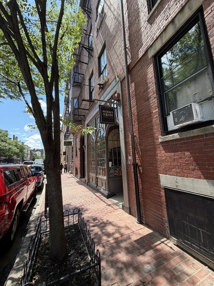 Property Photo:  88 Charles  MA 02114 