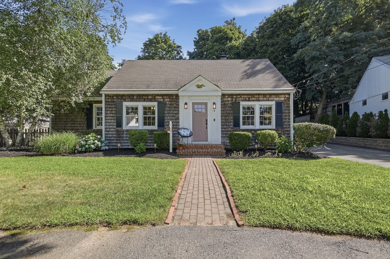 Property Photo:  8 Elmwood Circle  MA 01960 