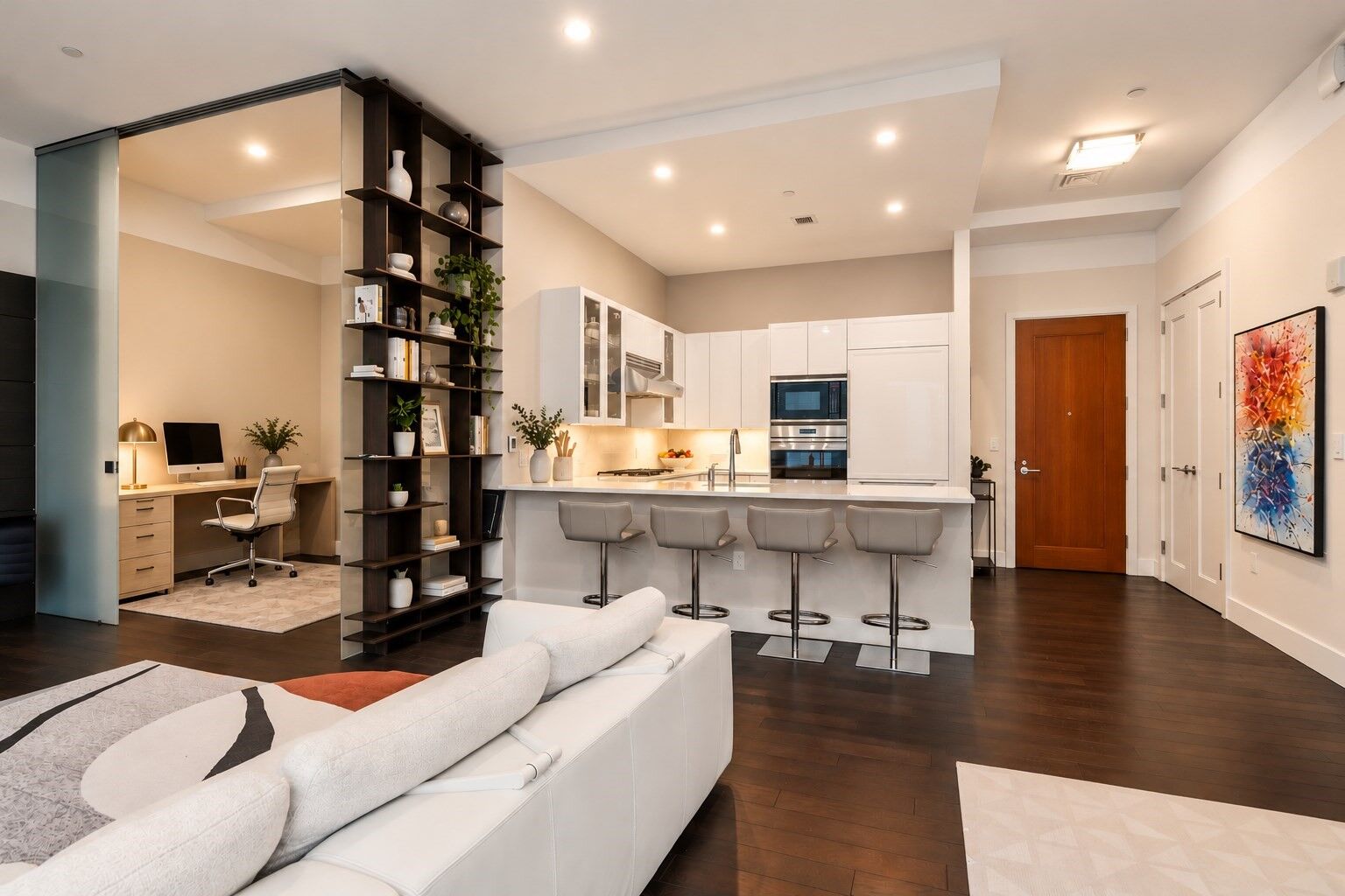 Property Photo: 22 Liberty Dr Ph1h MA 02210