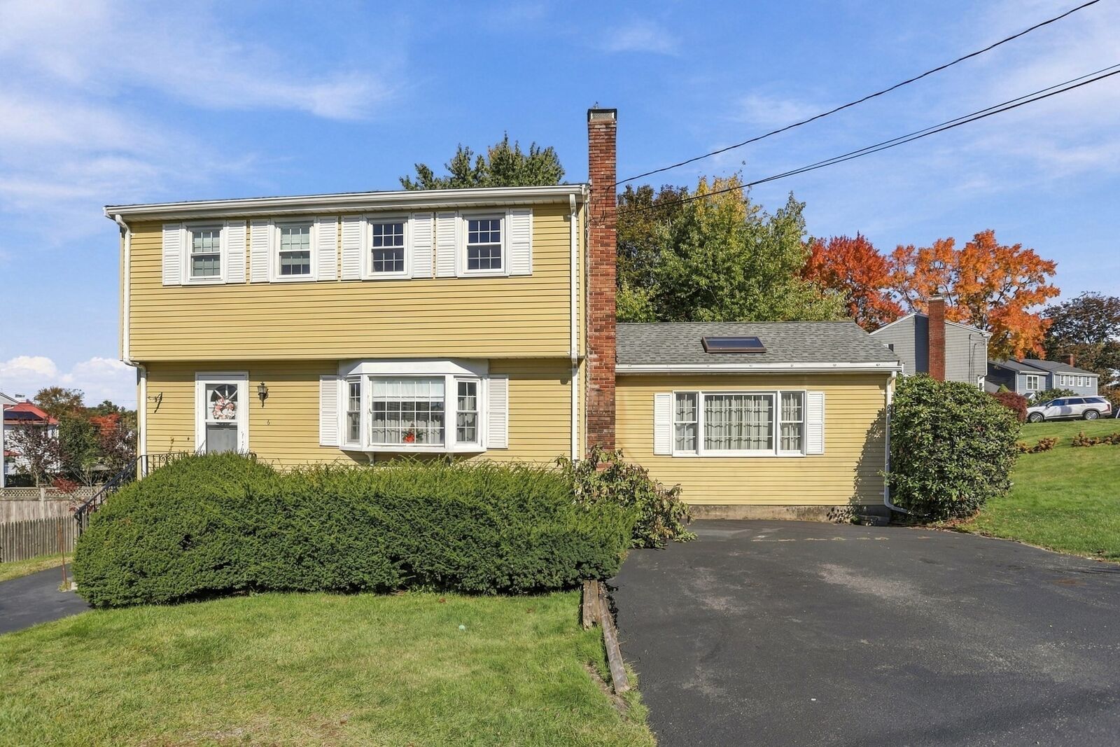 Property Photo:  6 Exeter Dr  MA 01801 