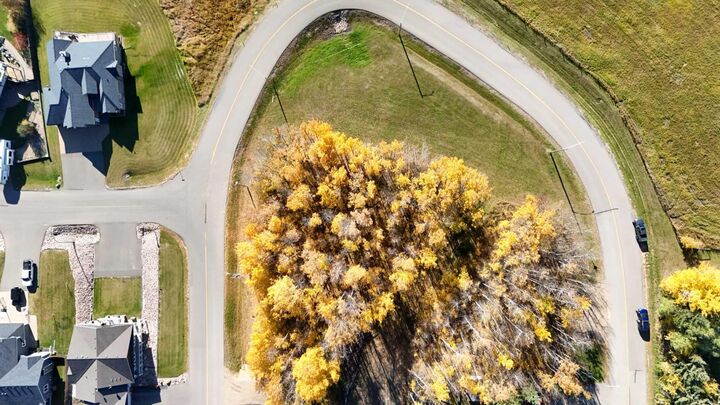 Property Photo:  13441 665A Township 389  AB T0A 2C1 