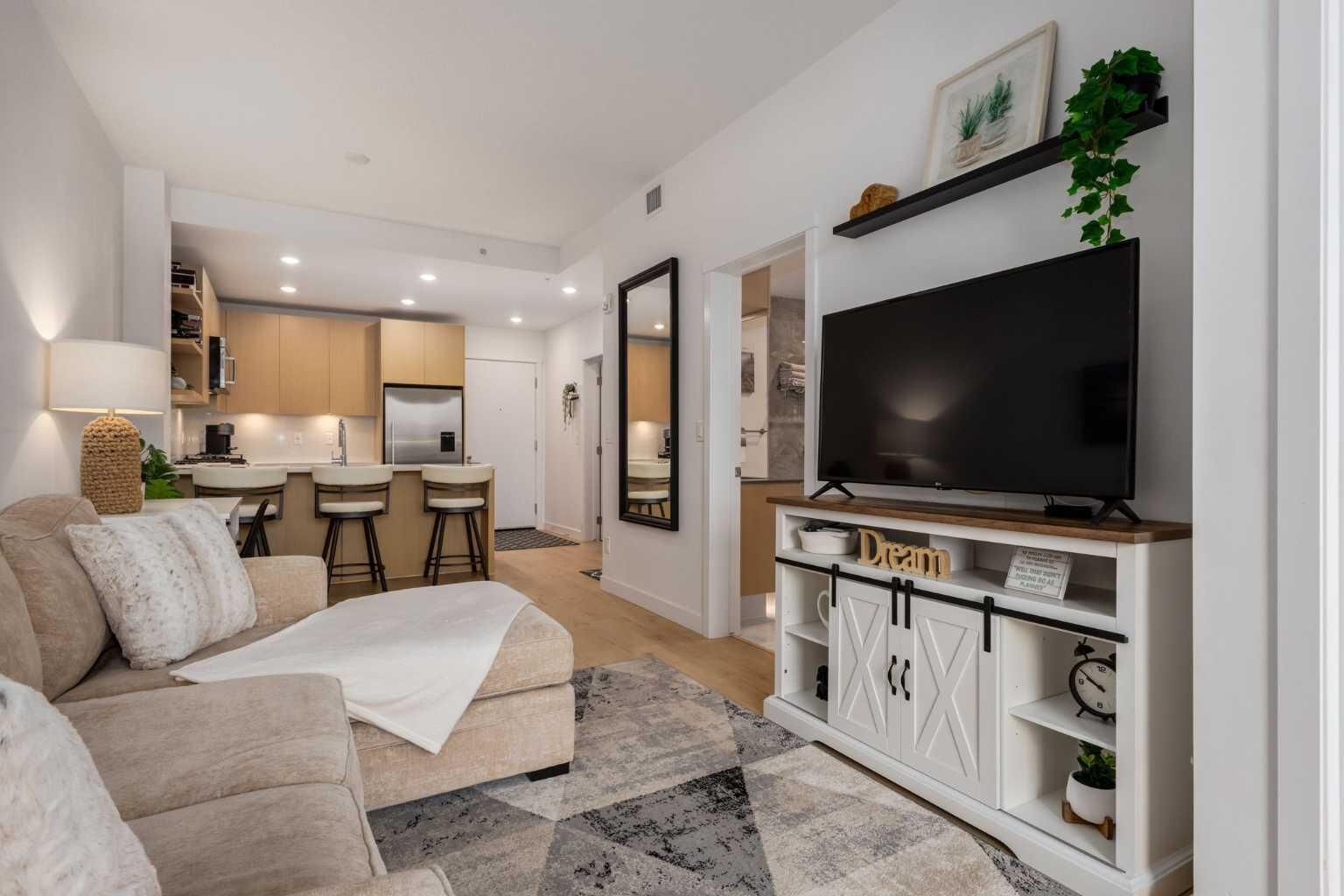 Property Photo:  88 9 Street NE 403  AB T2E 4E1 