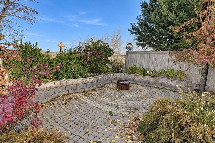 Property Photo:  11336 112 Avenue  AB T0H 1L0 