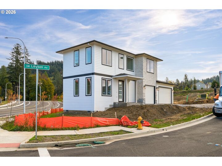 Property Photo:  3606 SW Lillyben Ave  OR 97080 