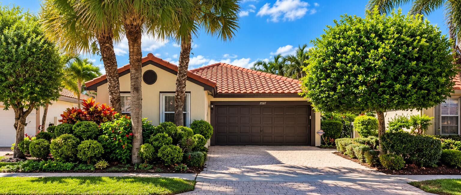 Property Photo: 11567 Colonnade Drive FL 33437