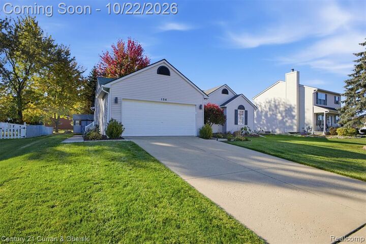Property Photo:  154 Rockway Drive  MI 48451 