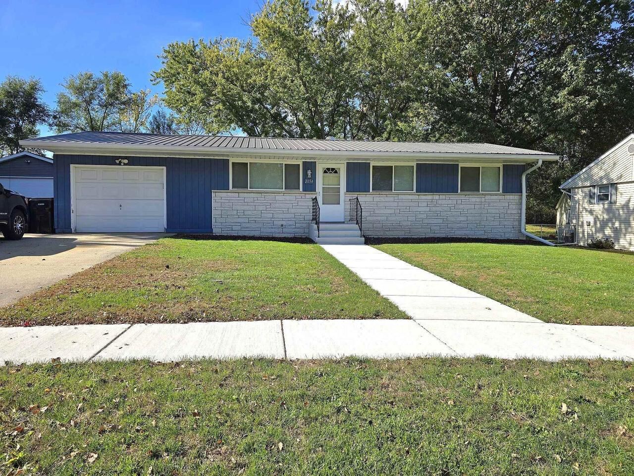Property Photo: 2054 Linway Drive WI 53511