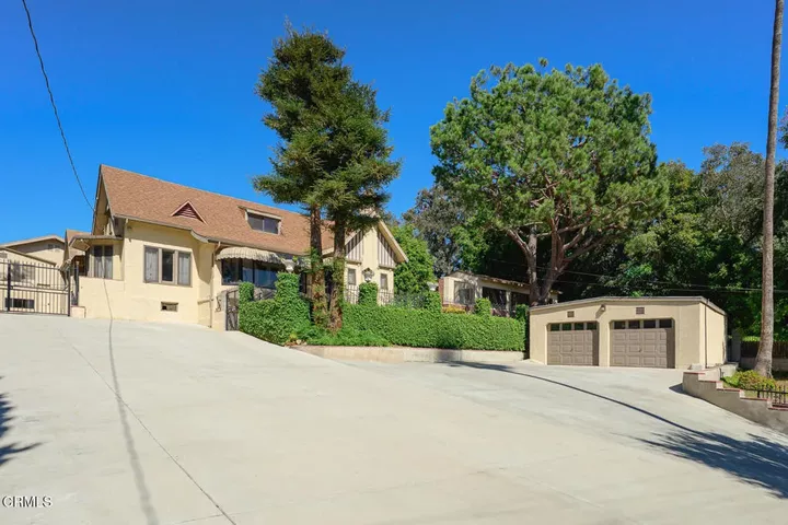 Property Photo: 3267 Waverly Drive CA 90027