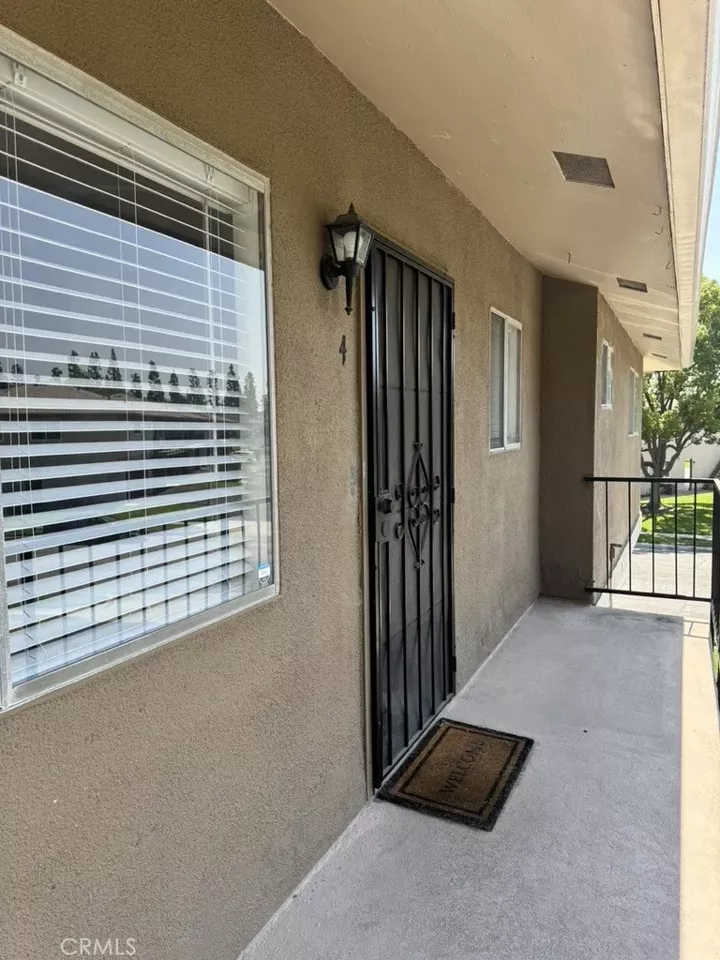 Property Photo:  995 W Calle De Cielo  CA 91702 