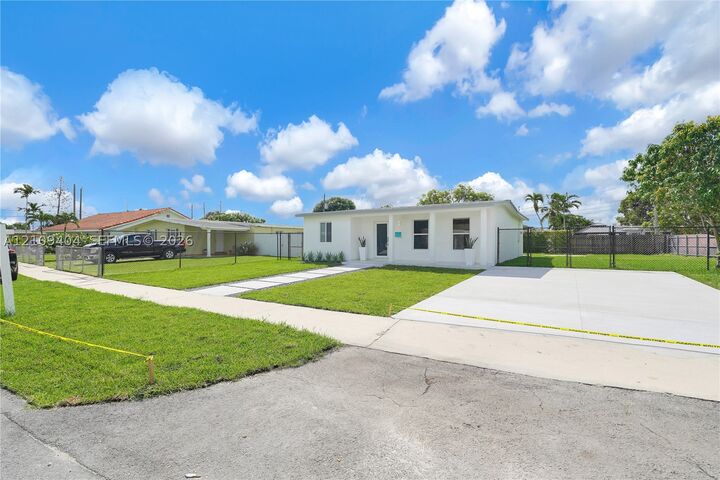 Property Photo:  10730 SW 48th Ter  FL 33165 