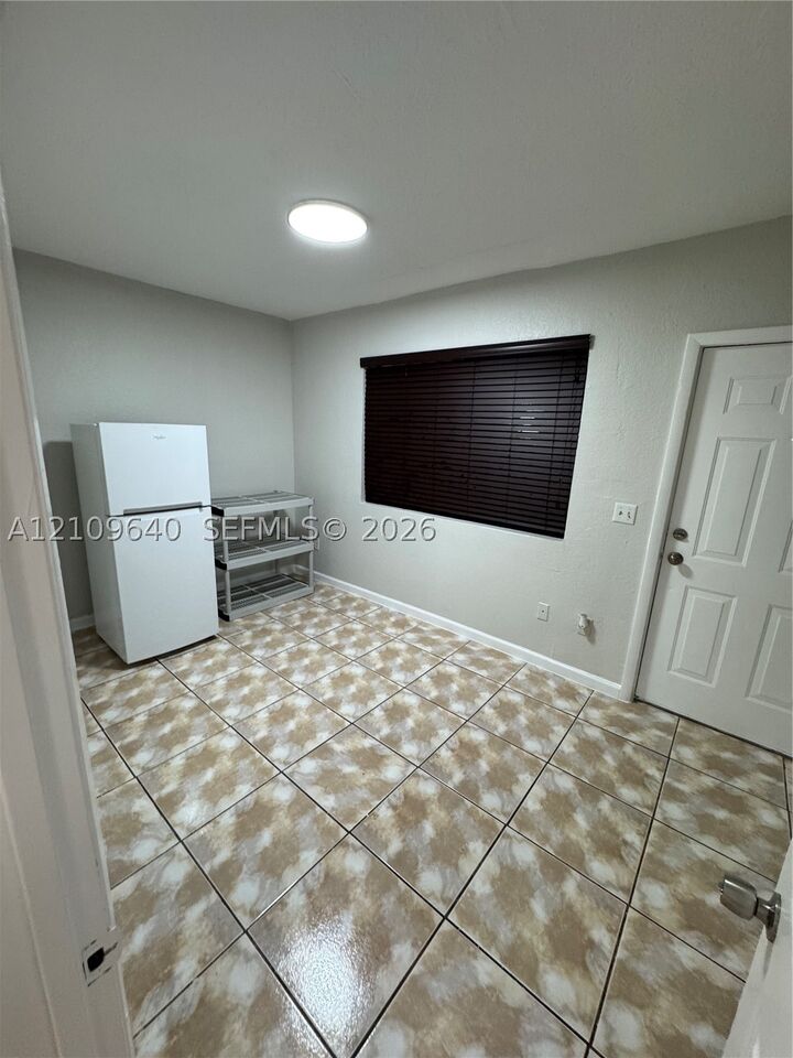 Property Photo: 17325 Homestead Ave 4 FL 33157