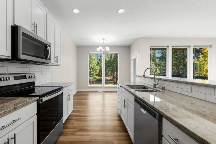 Property Photo:  2905 S Custer Ln  WA 99223 