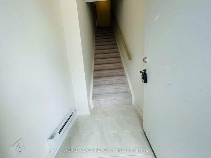 Property Photo:  3546 Colonial Drive 25  ON L5L 0C1 