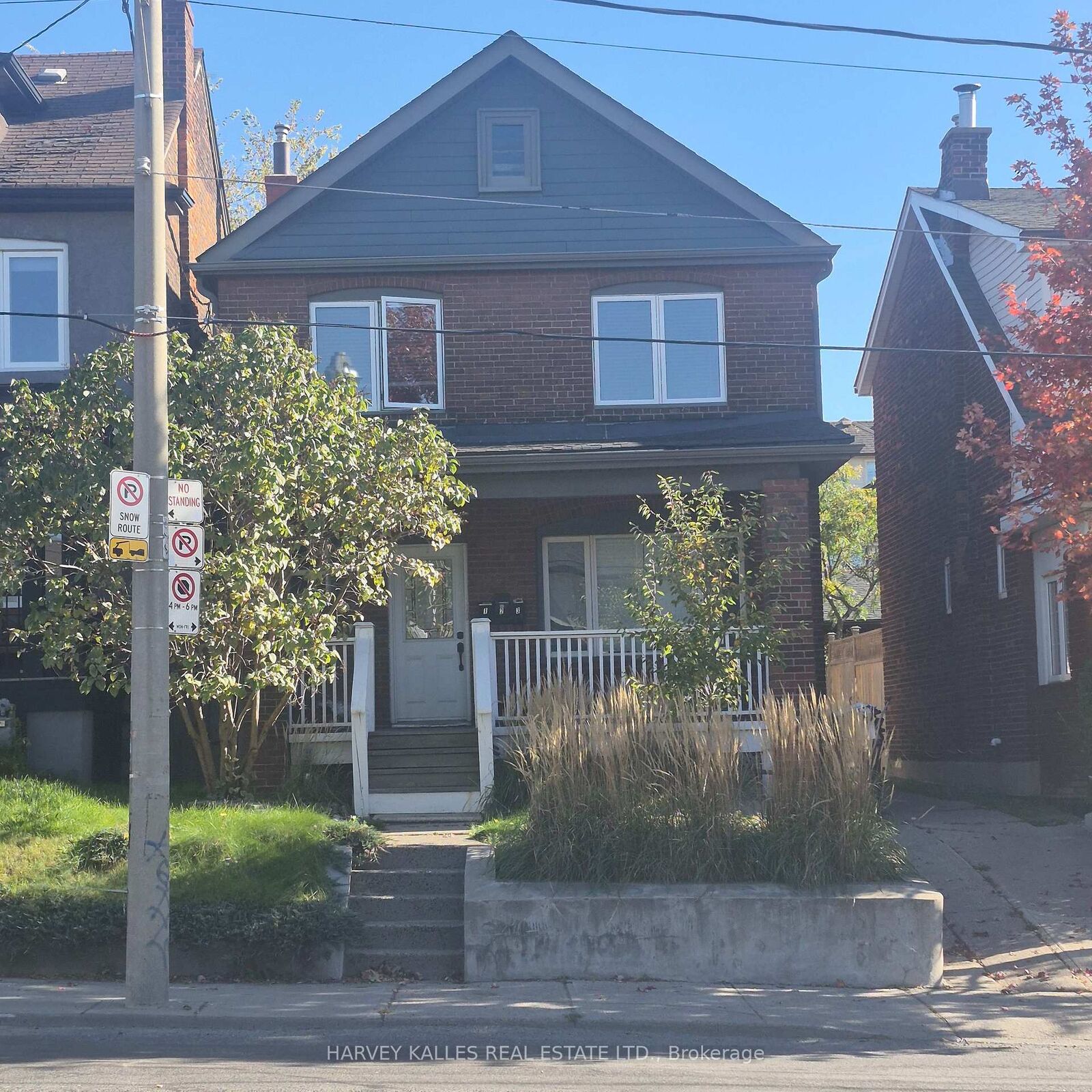 Property Photo:  1575 Dufferin Street Lower  ON M6H 3L5 