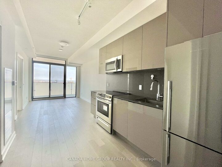 Property Photo:  25 Richmond Street E 3201  ON M5C 0A6 