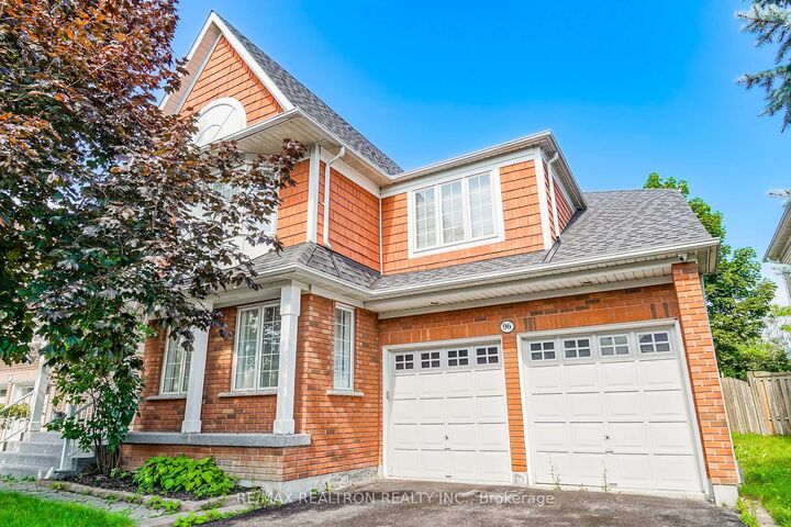 Property Photo:  96 Hoile Drive  ON L1Z 1N4 