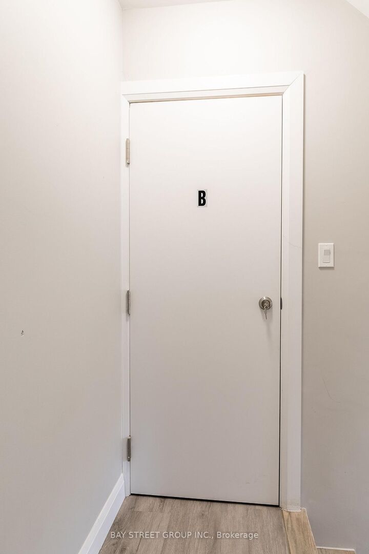 Property Photo: 5757 Stanley Avenue Unit C ON L2G 3X6