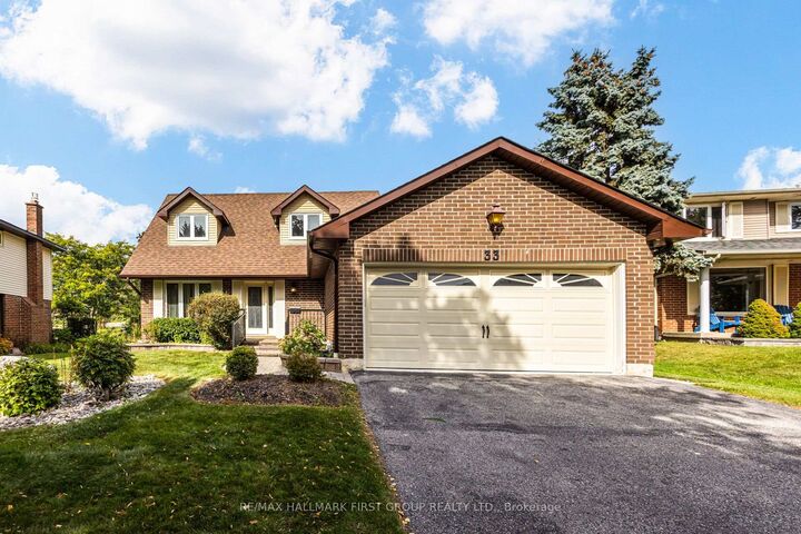 Photo de la propriété:  33 Anstead Crescent  ON L1S 3X4 