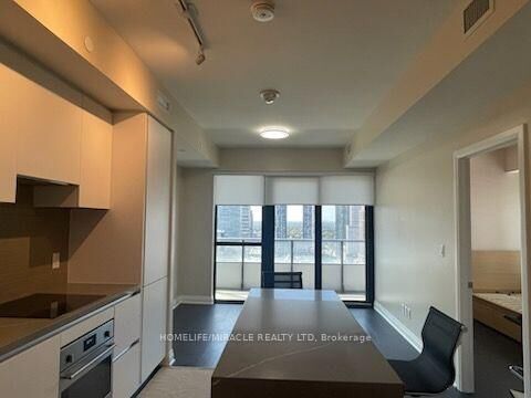 Property Photo:  4015 The Exchange Street 2207  ON L5B 0N9 