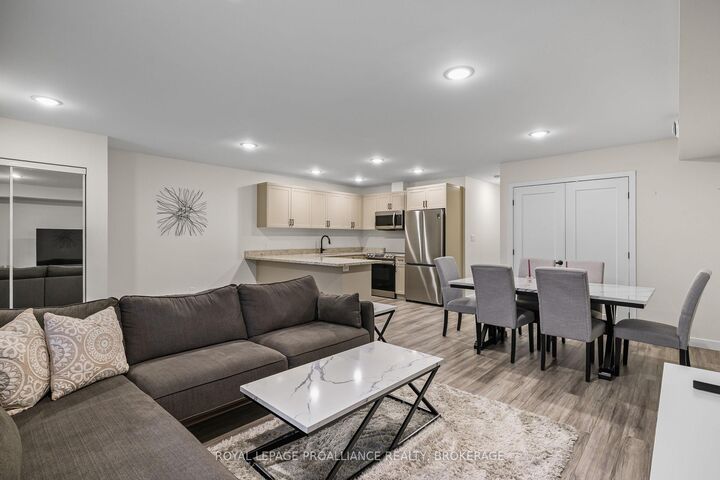 Property Photo:  809 Development Drive 105  ON K7M 0J4 