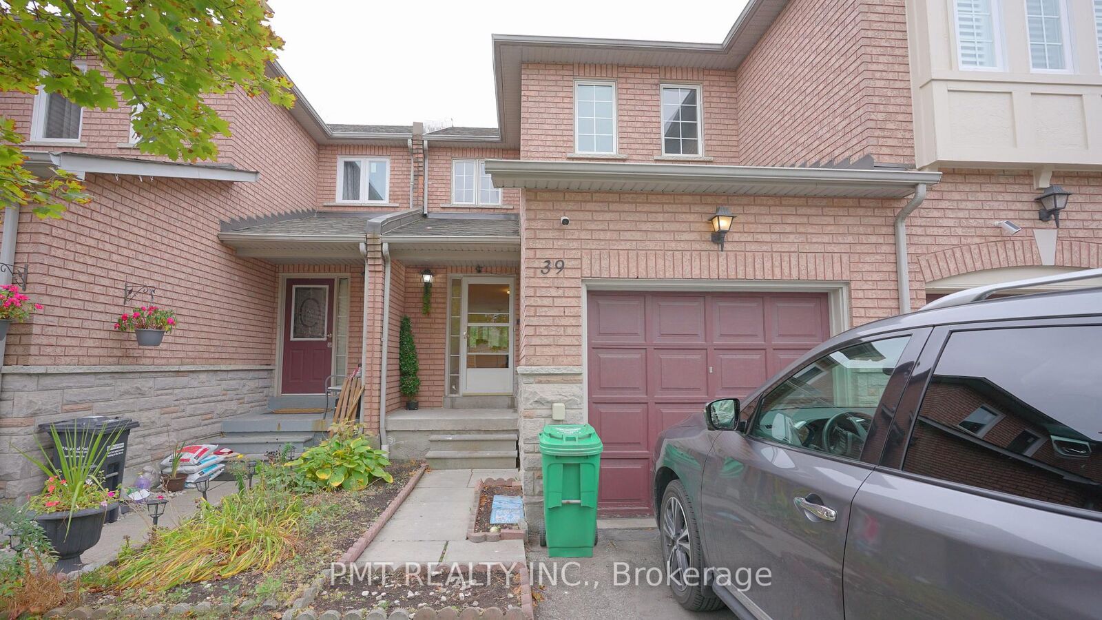 Property Photo:  7115 Rexwood Road 39  ON L4T 4L4 