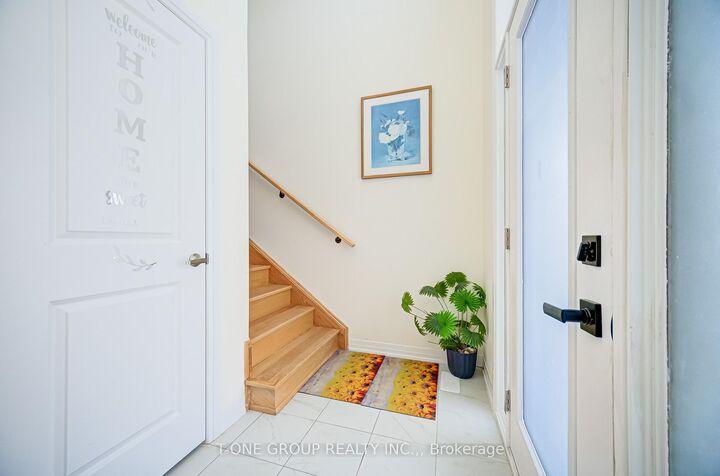 Property Photo: 83 Millman Lane ON L4S 0P8