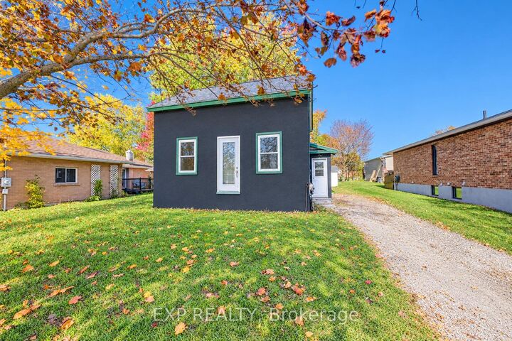 Property Photo:  745 Binning Street W  ON N4W 1H3 
