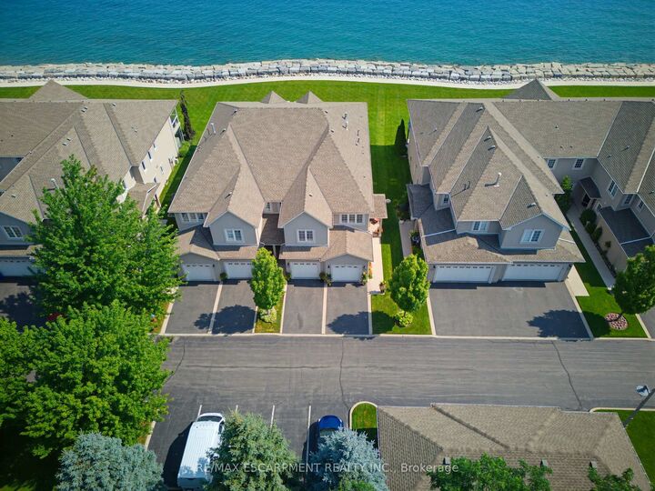 Property Photo:  484 Millen Road 15  ON L8E 6G4 