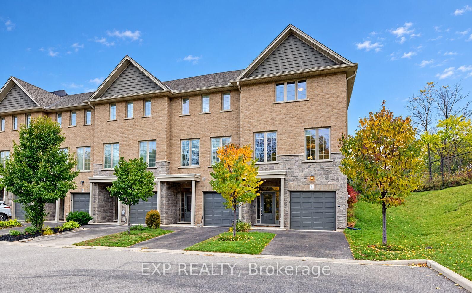 Property Photo:  30 Balmoral Street 11  ON N3L 0C8 