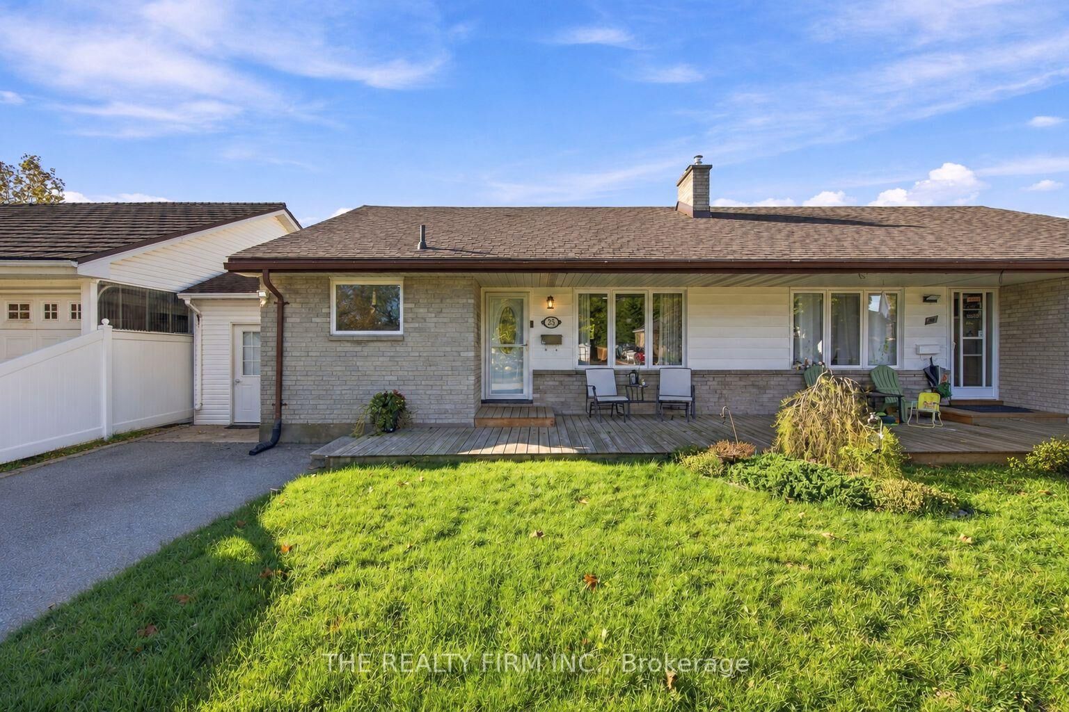 Property Photo:  25 Queenston Crescent  ON N5W 1N7 