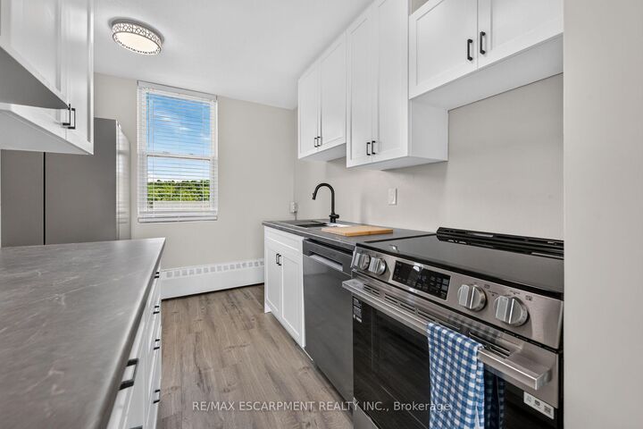Property Photo:  350 Quigley Road 741  ON L8K 5N2 