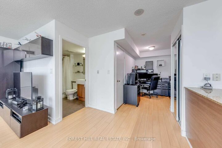 Property Photo:  11 Brunel Court 1006  ON M5V 3Y3 