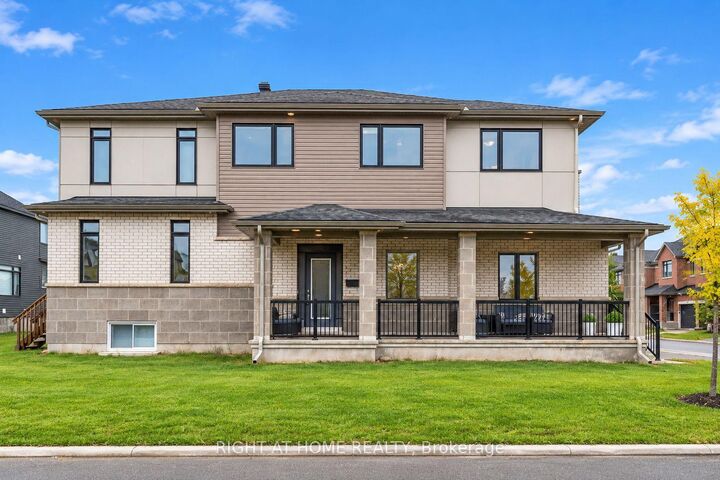 Photo de la propriété:  250 Monticello Avenue  ON K2S 2S1 