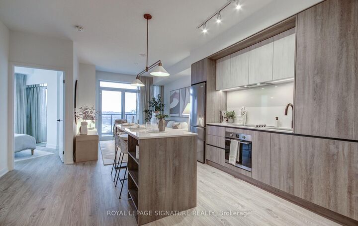 Photo de la propriété:  2495 Eglinton Avenue W 1206  ON L5M 2T2 