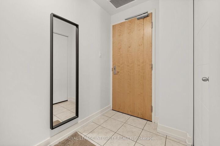 Property Photo:  179 Metcalfe Street 1004  ON K2P 1P7 