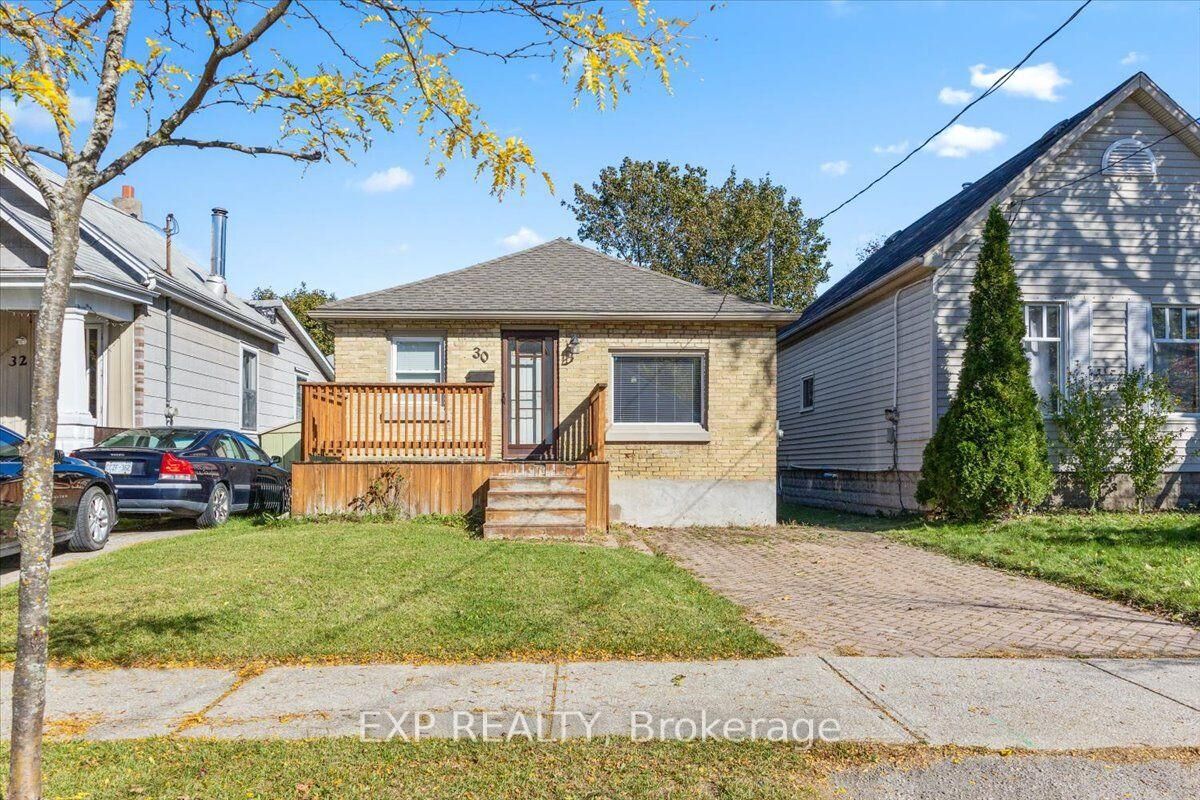 Property Photo:  30 Glenwood Avenue  ON N5Z 2P8 