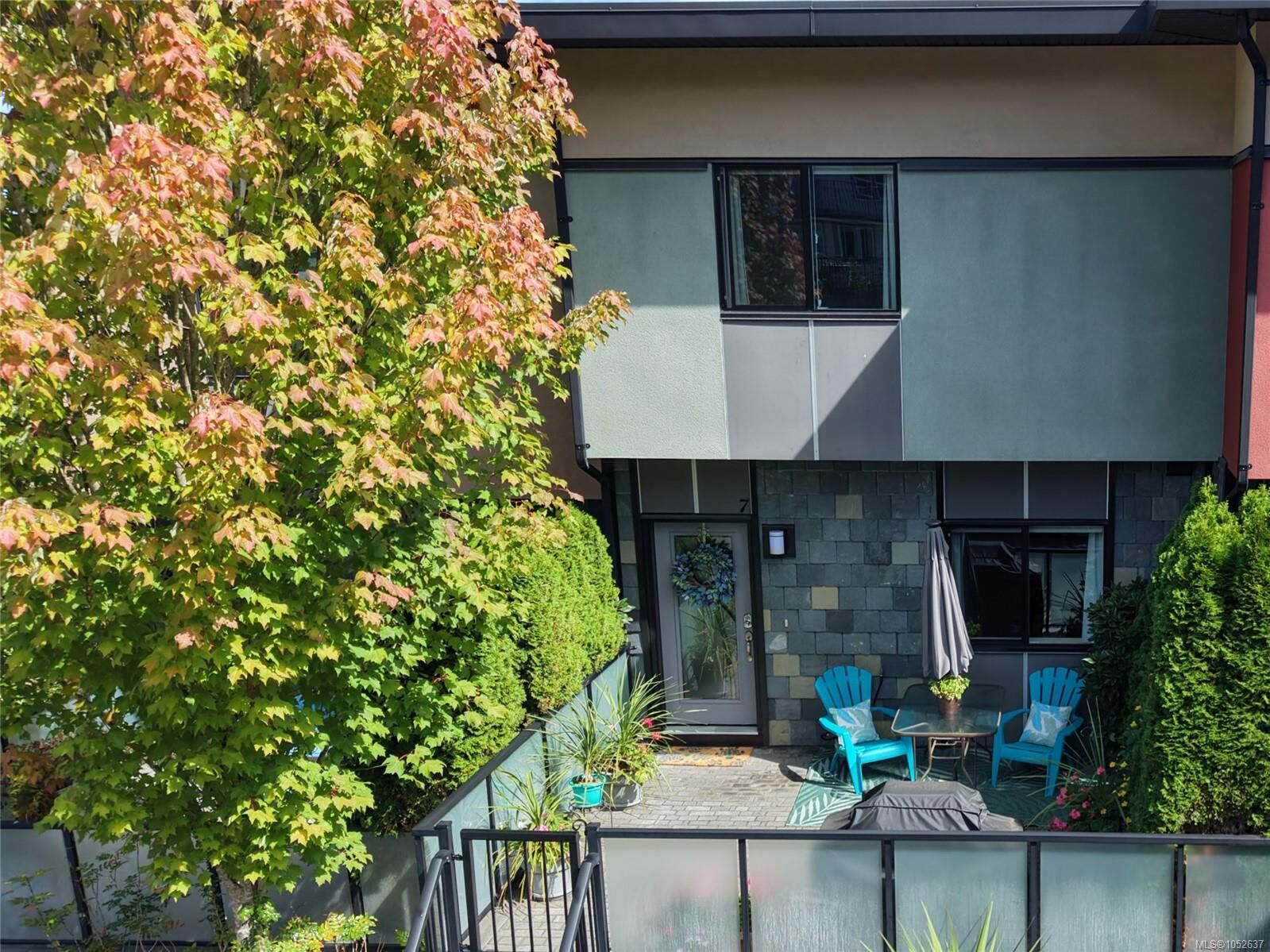 Property Photo:  2321 Island View Rd #7  BC V8Z 0C9 