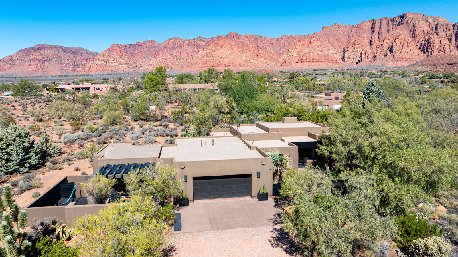 Property Photo:  1114 W Two Moons Cir  UT 84738 