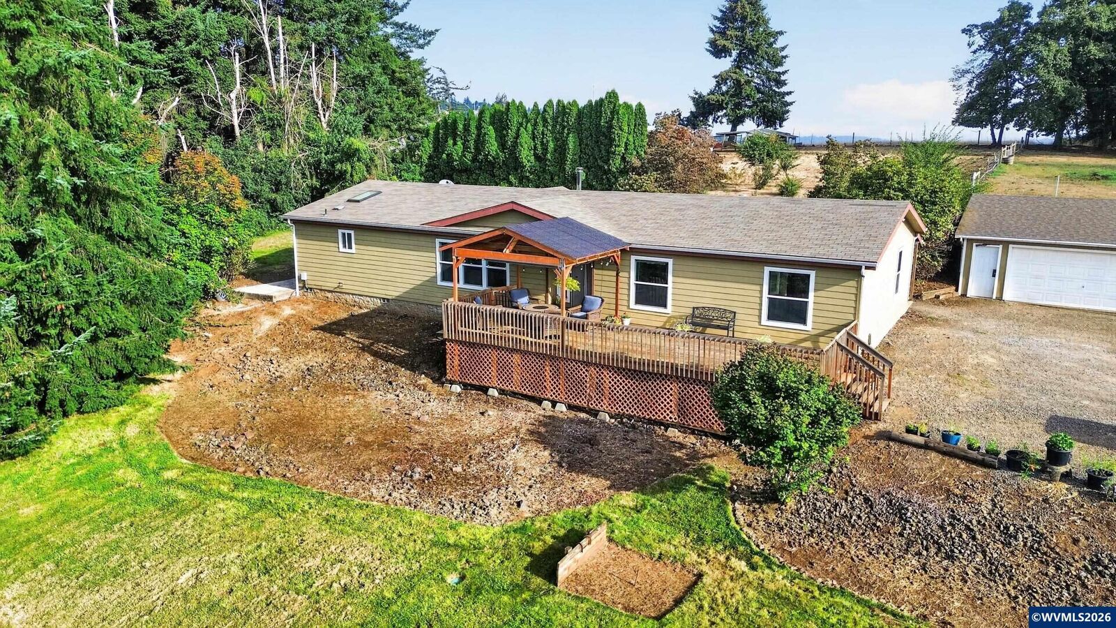 Property Photo: 13105 Mountain View Ln SE OR 97392