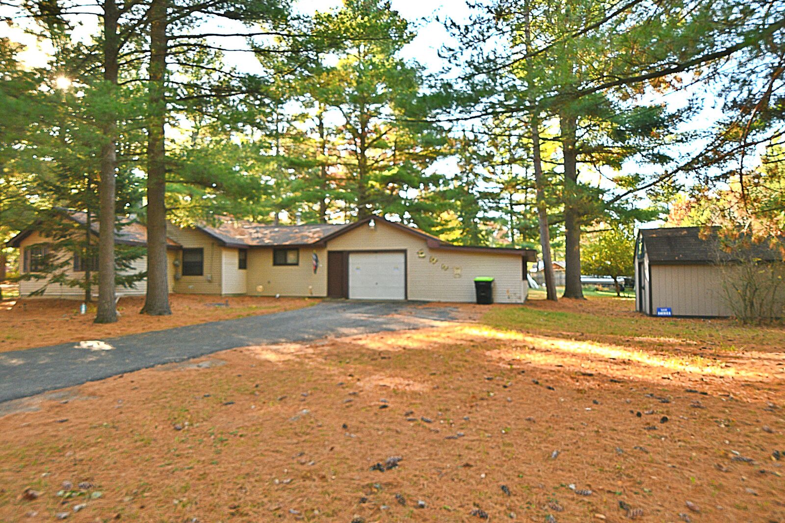 Property Photo:  2821 4th Street  MI 48656 