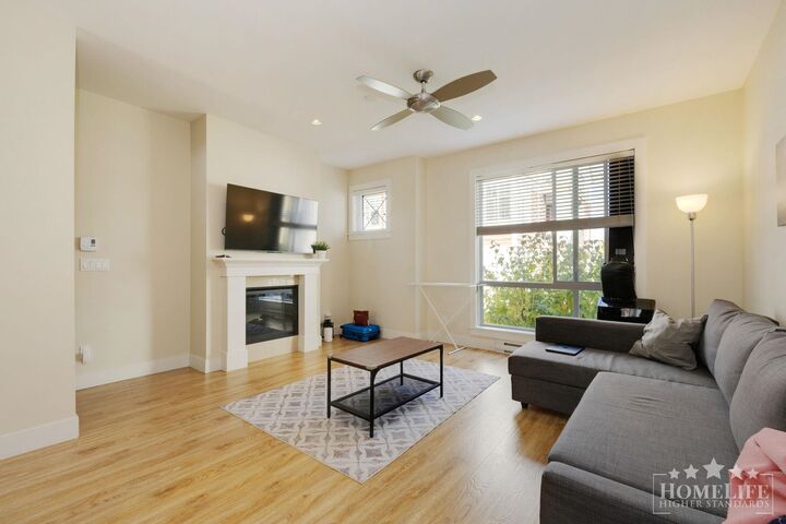 Property Photo:  45615 Tamihi Way 46  BC V2R 0X4 