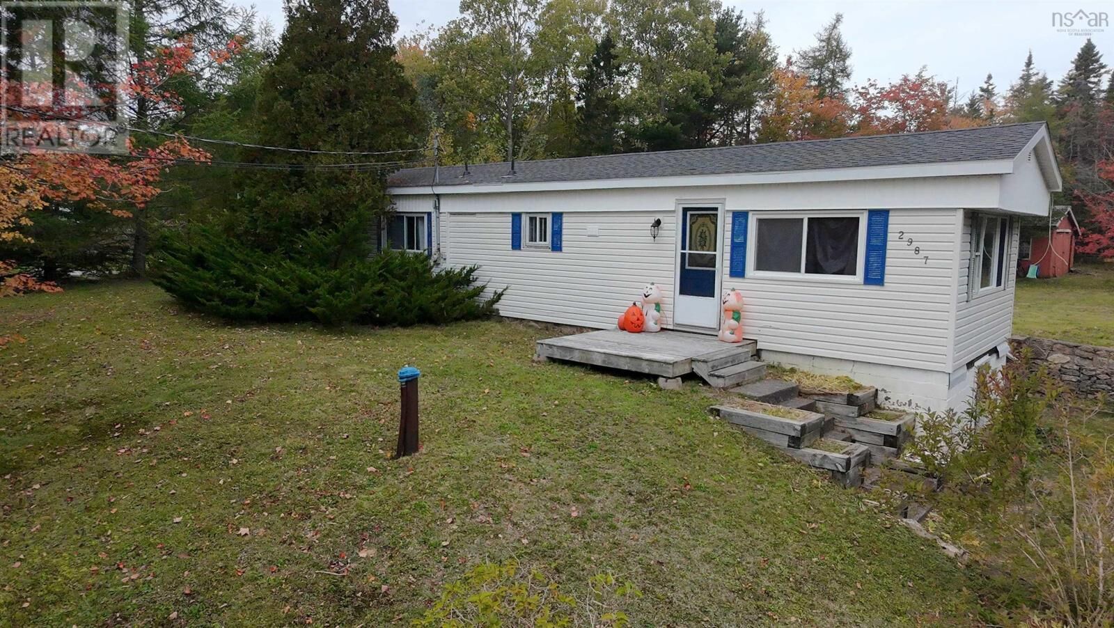 Property Photo:  2987 St Margarets Bay Road  NS B3T 1H5 
