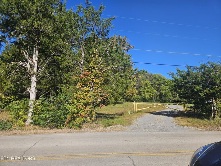 Property Photo:  712 S Farnum St  TN 37737 