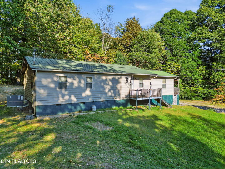 Property Photo: 8928 Ellis Lane TN 37849